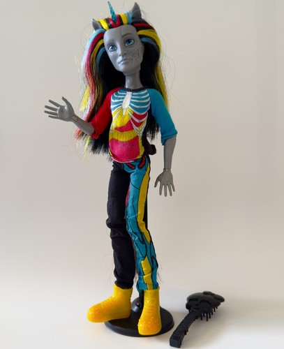 Monster high neighthan rot - monster,